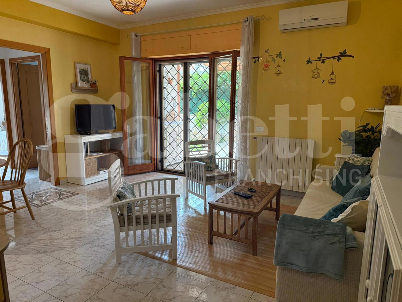 Trilocale arredato in affitto a Nettuno