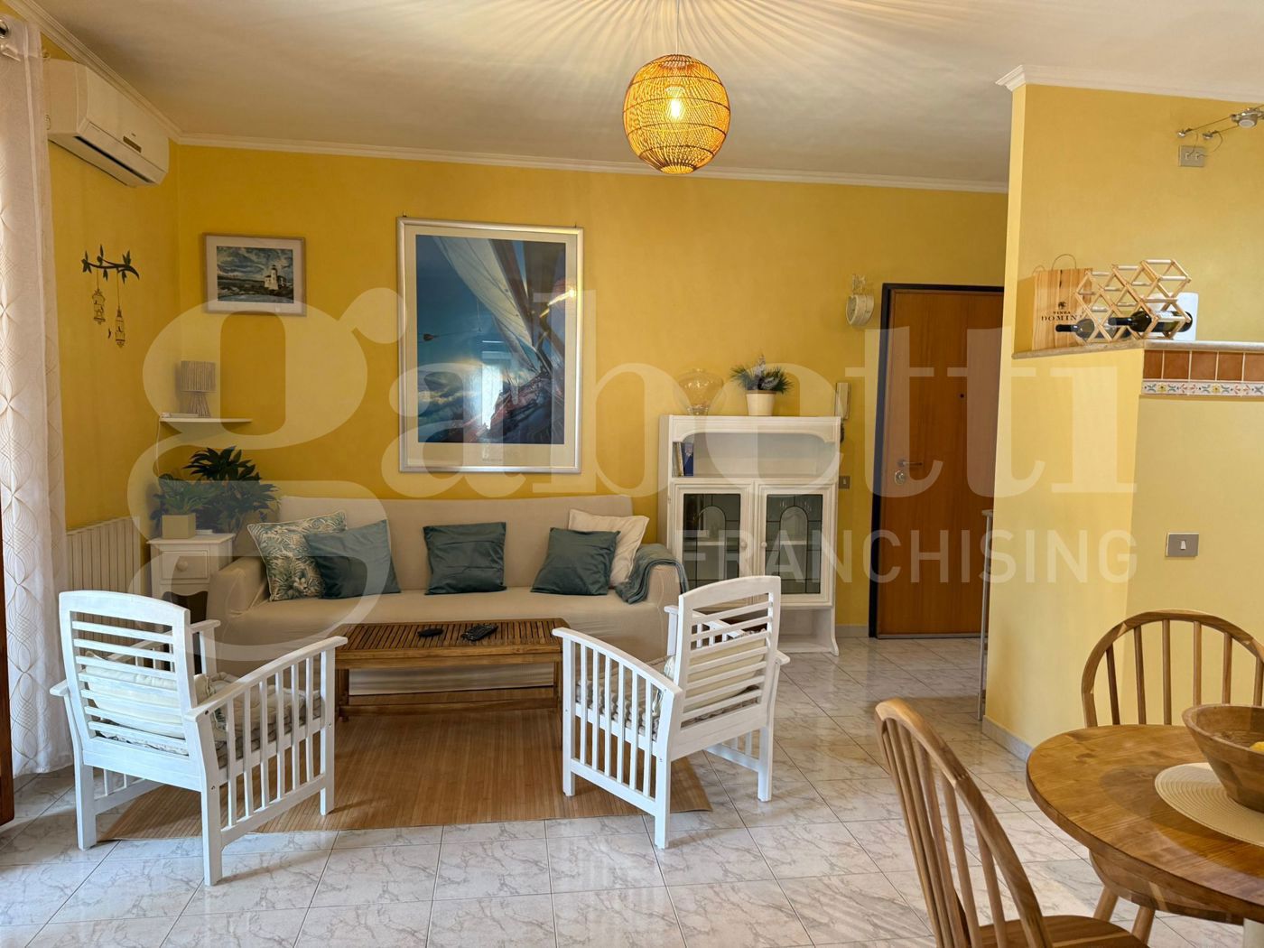 Trilocale arredato in affitto a Nettuno