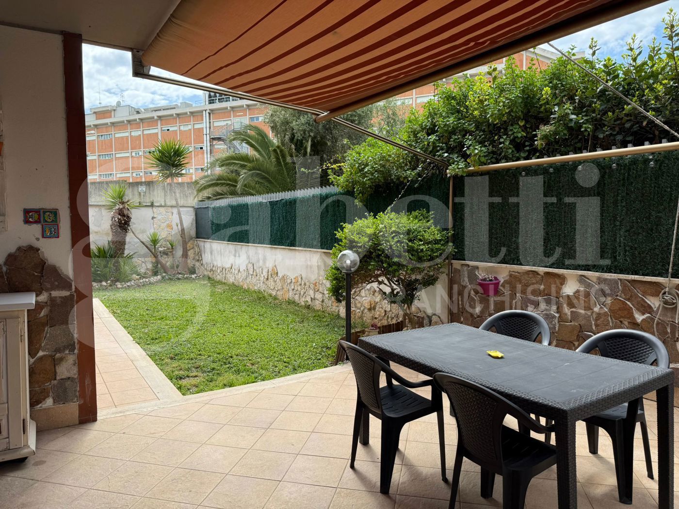 Trilocale arredato in affitto a Nettuno