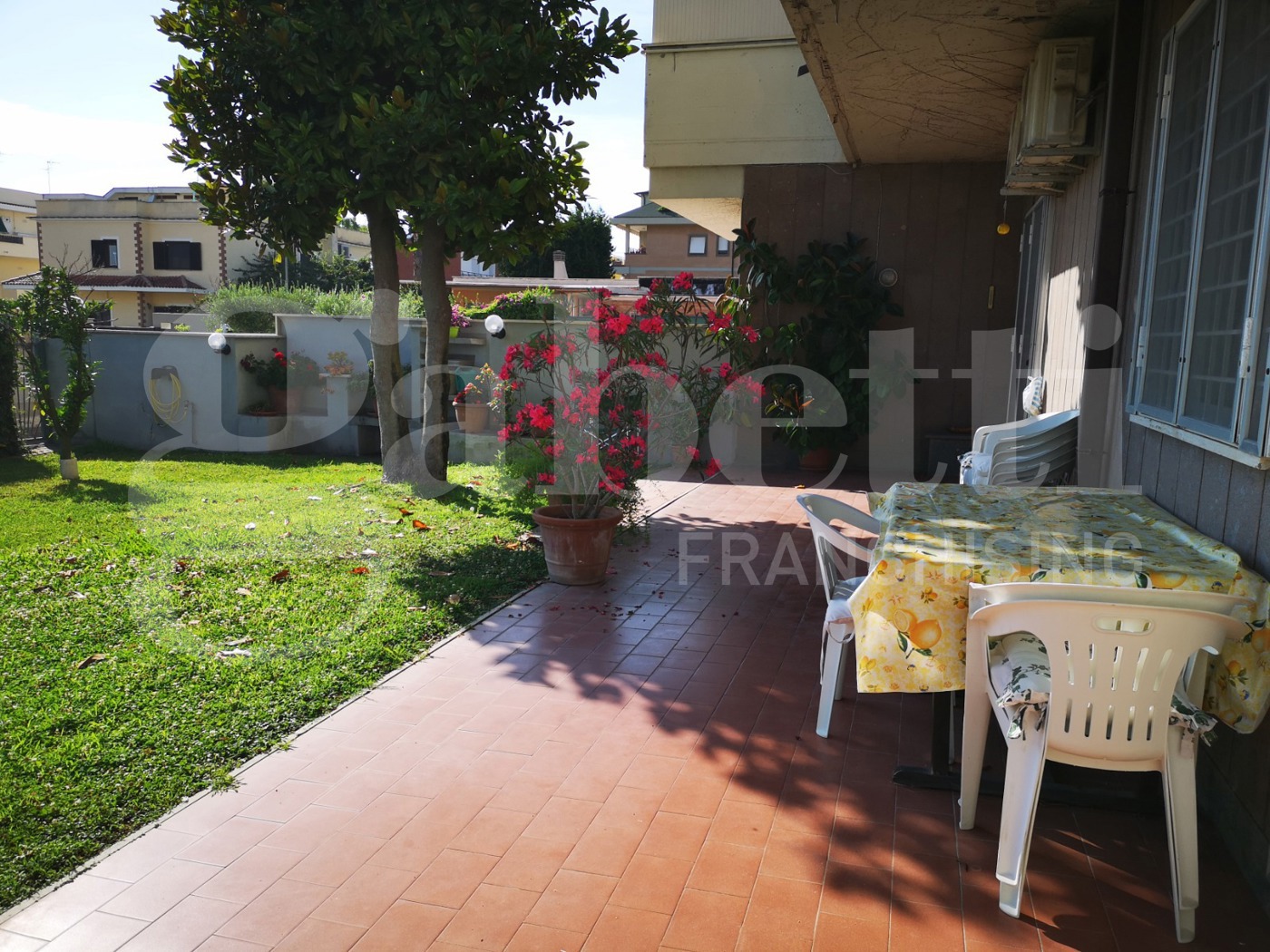 Quadrilocale con giardino a Anzio