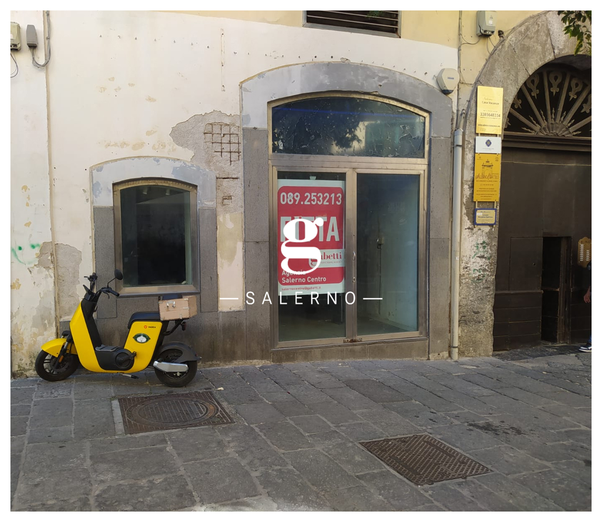 Negozio in affitto a Salerno