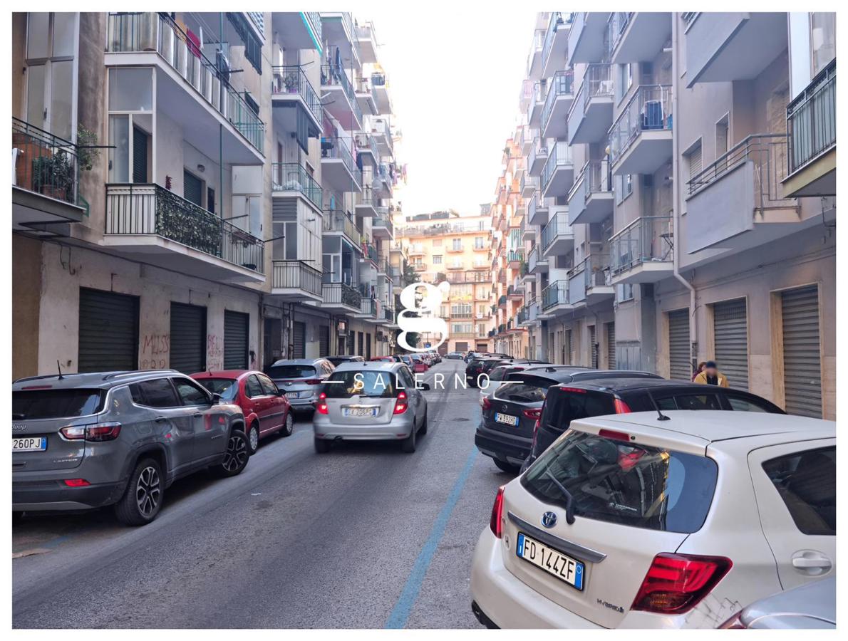 Negozio in vendita a Salerno