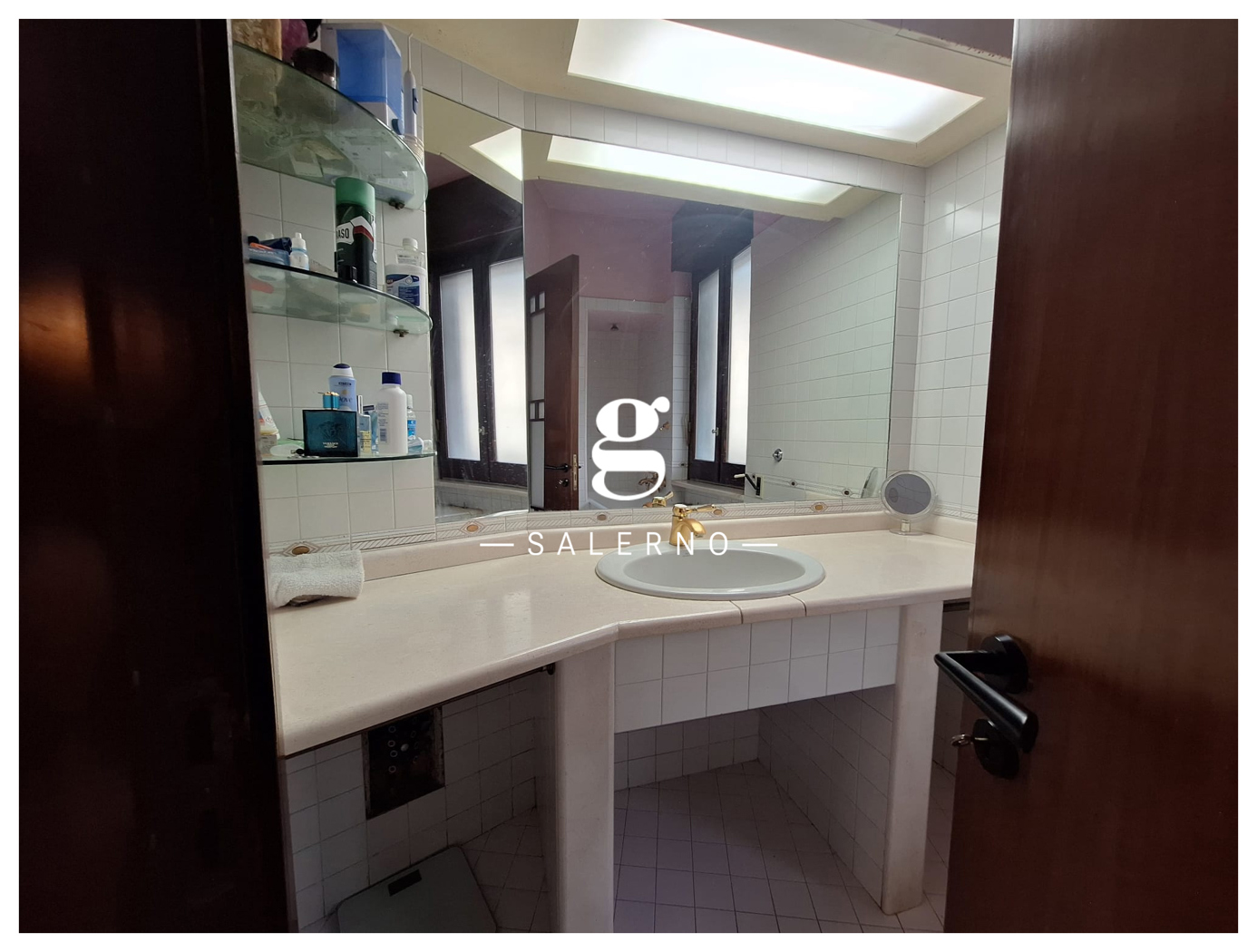 Appartamento in vendita a Salerno