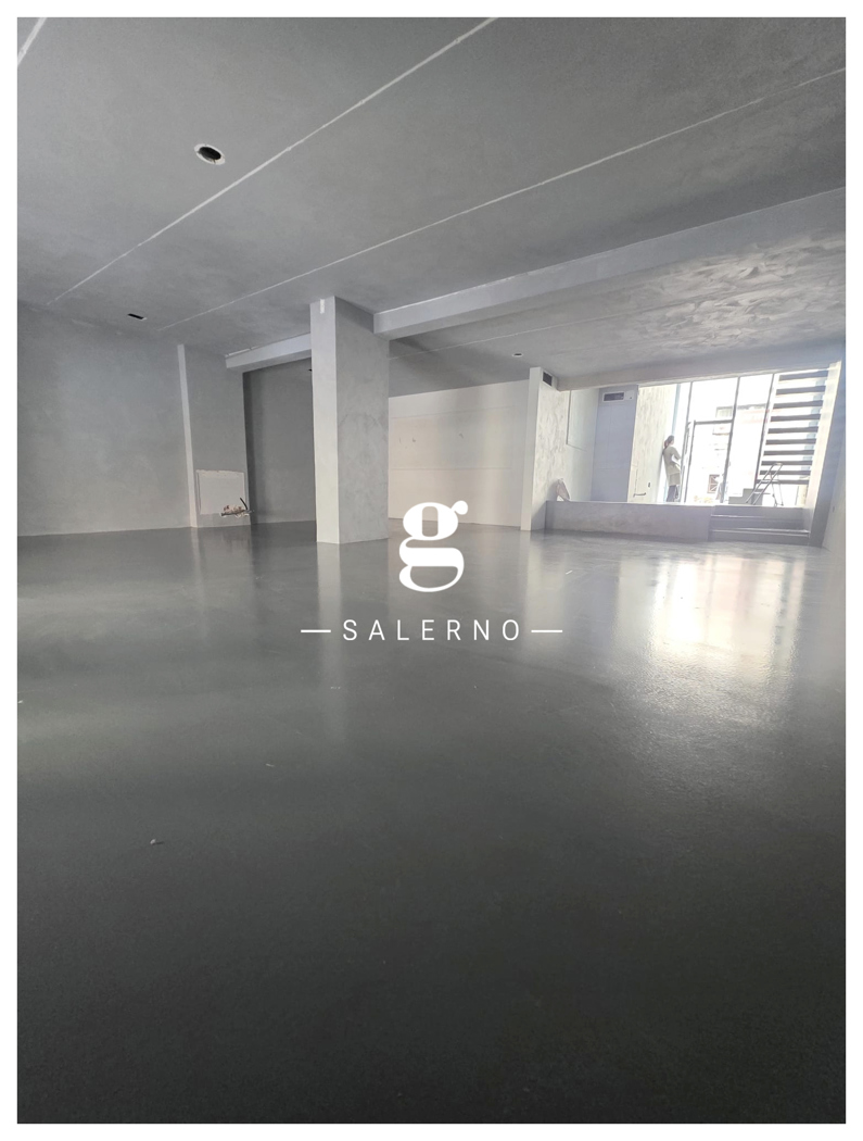 Negozio in affitto a Salerno