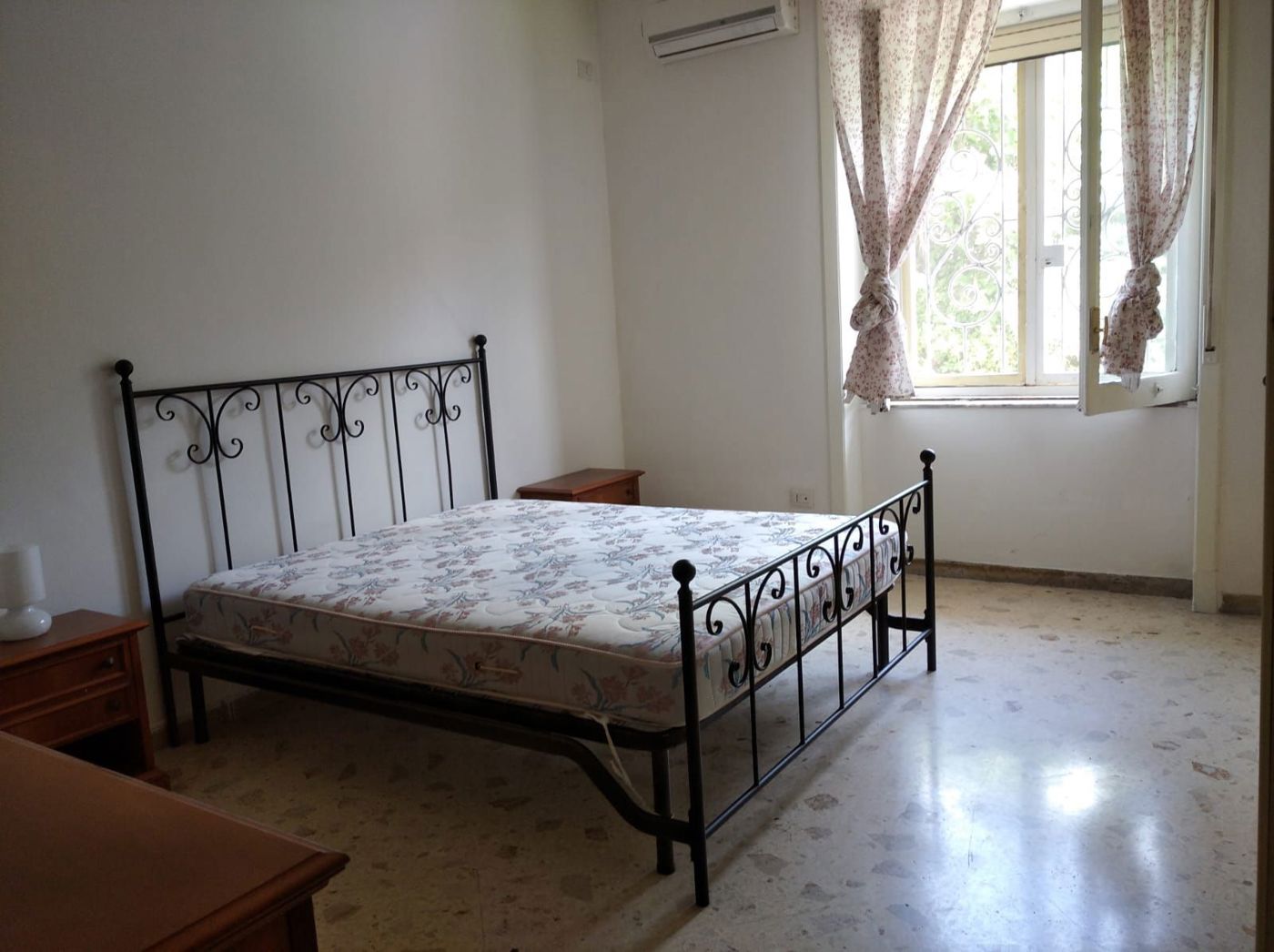 Bilocale arredato in affitto a Salerno