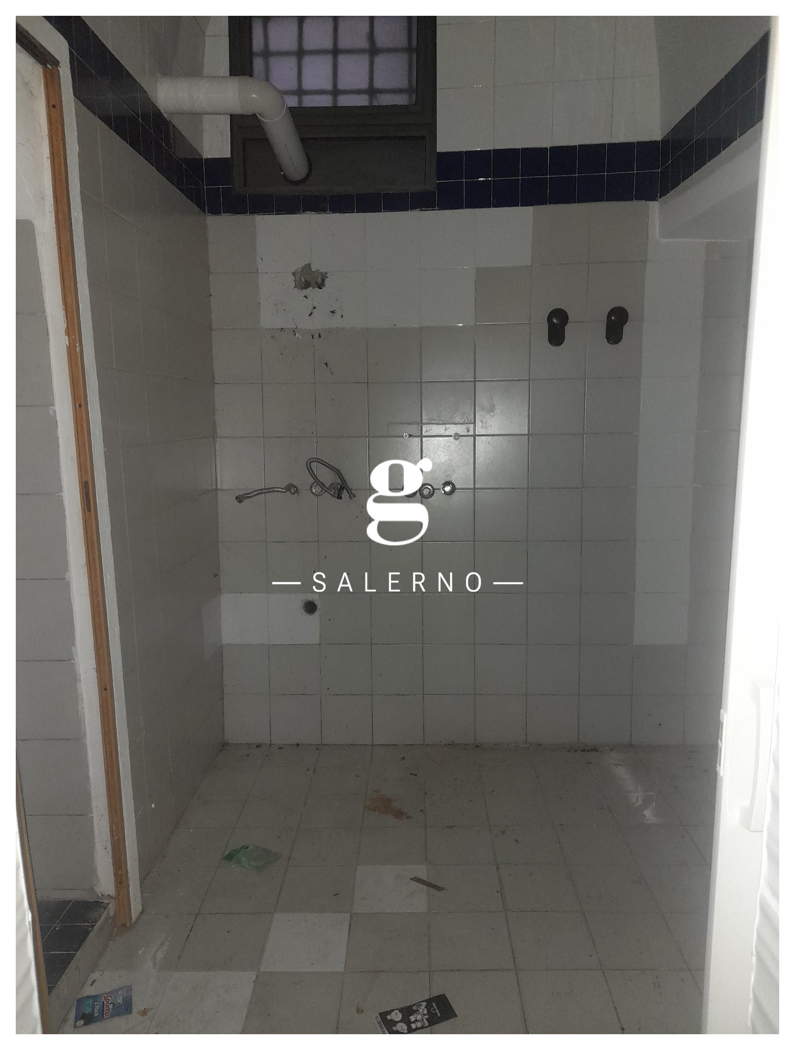 Negozio in vendita a Salerno