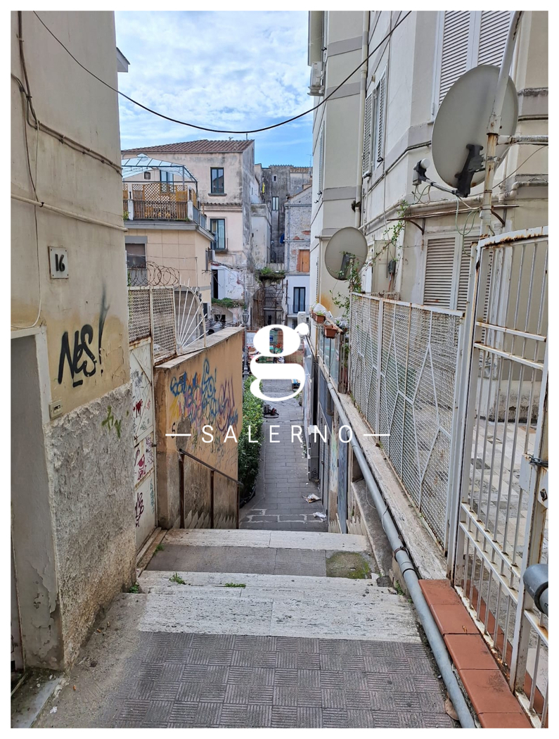Monolocale da ristrutturare a Salerno
