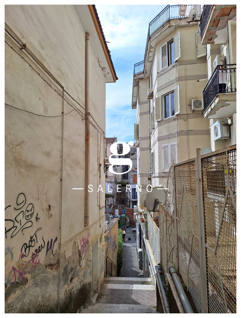 Monolocale da ristrutturare a Salerno