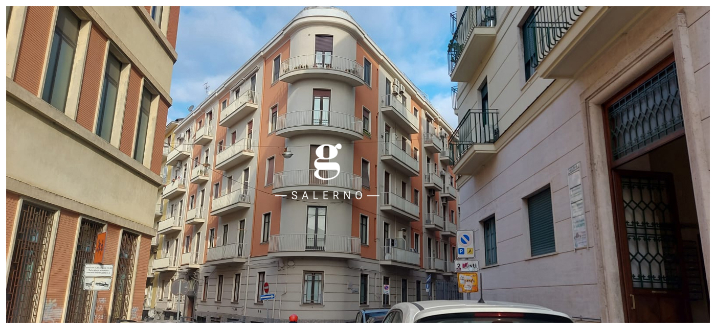 Trilocale arredato in affitto a Salerno