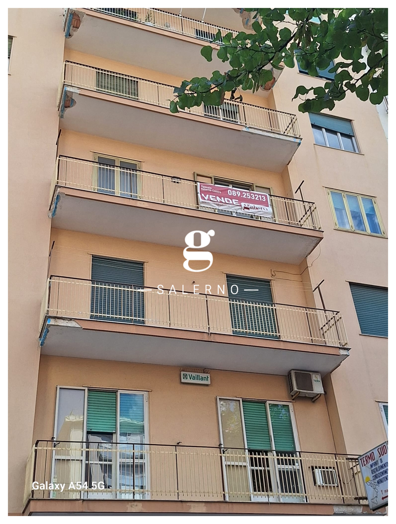 Bilocale da ristrutturare a Salerno
