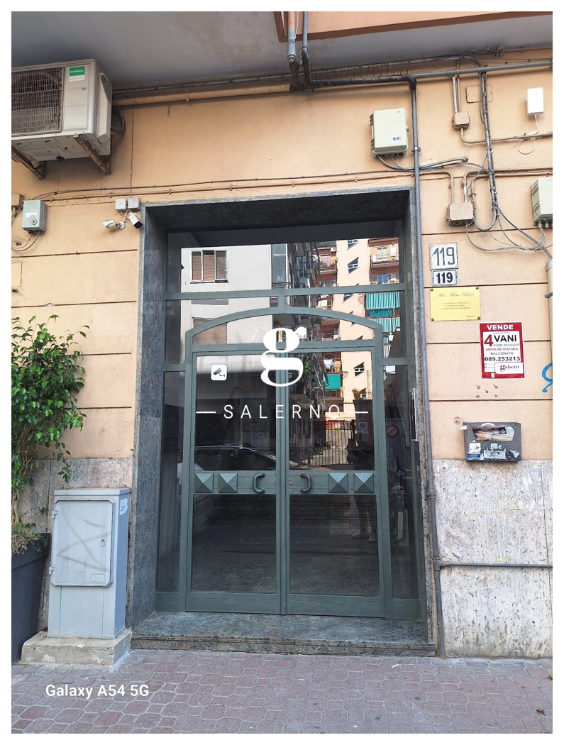 Bilocale da ristrutturare a Salerno