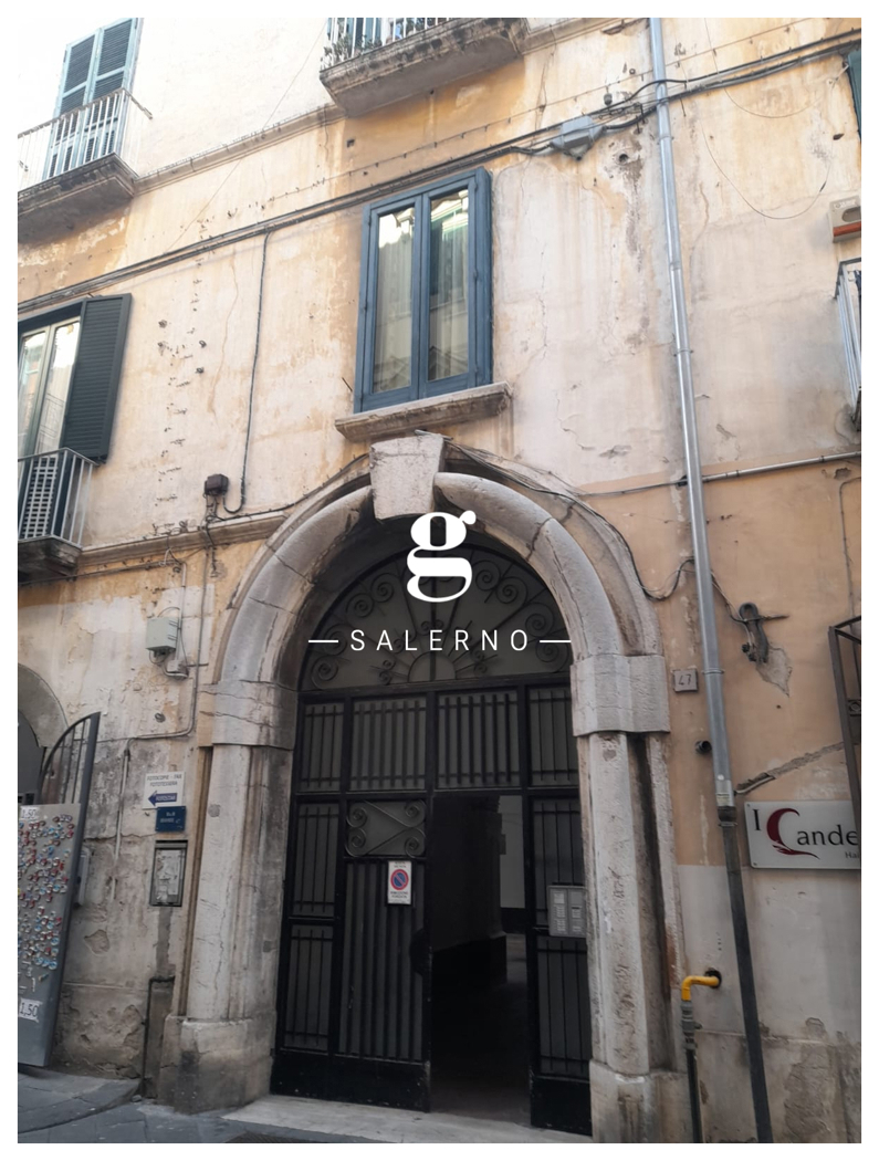 Quadrilocale da ristrutturare a Salerno