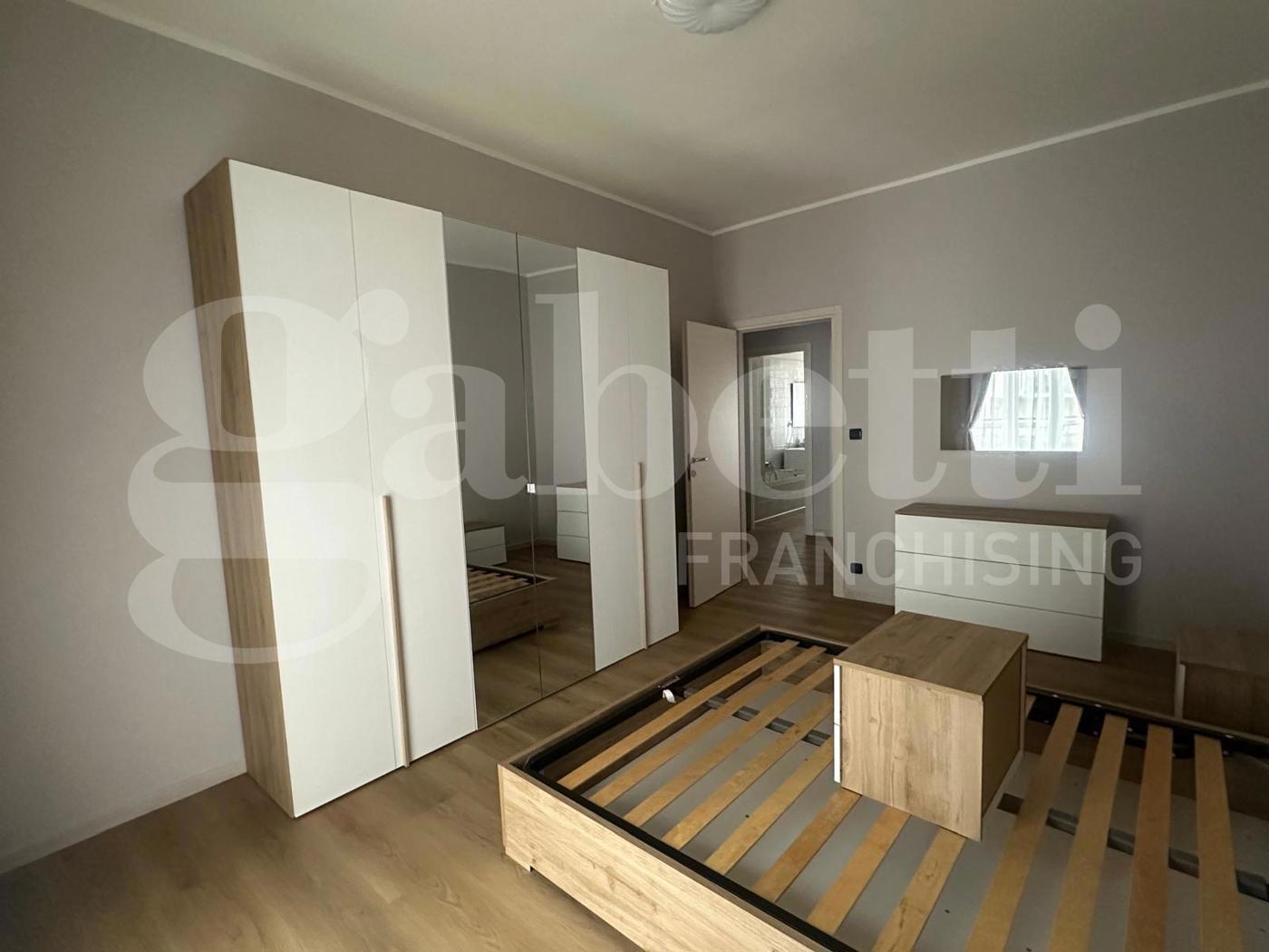 Trilocale arredato in affitto a Moncalieri