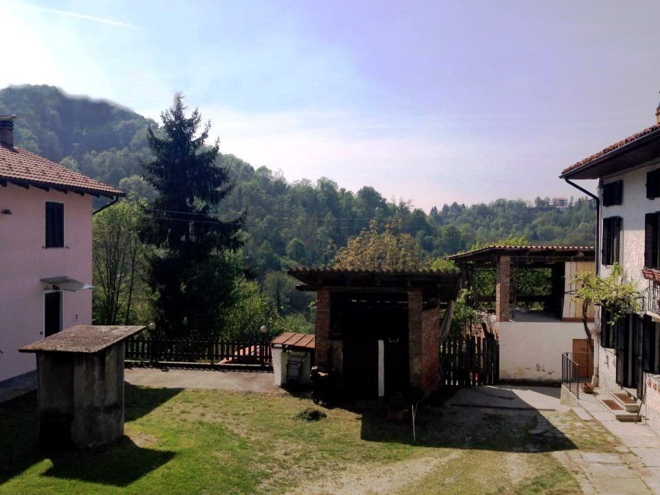 Rustico con giardino a Pino Torinese