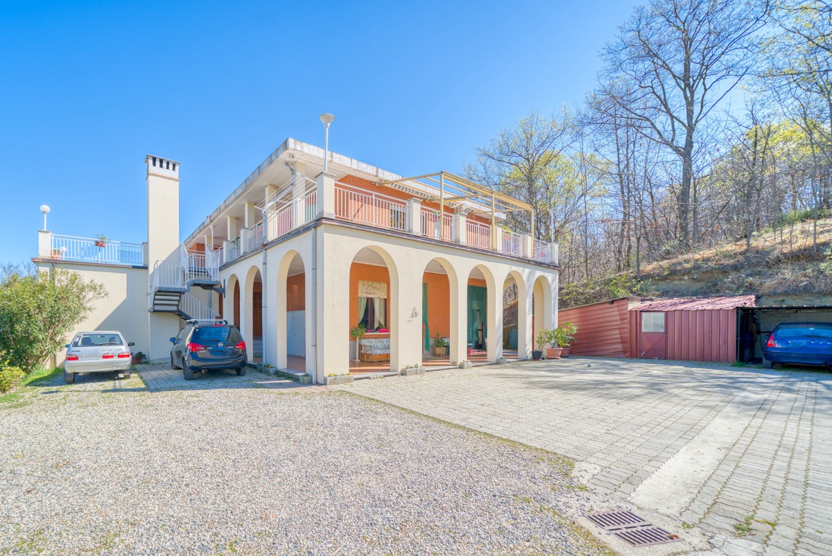 Villa con giardino a Baldissero Torinese