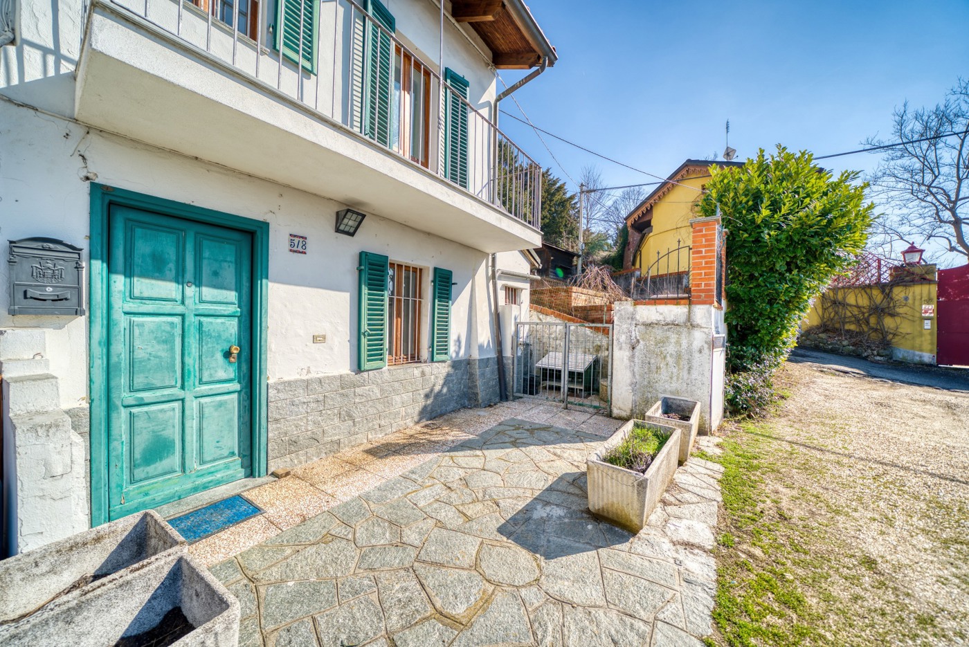 Casa indipendente con giardino a Torino