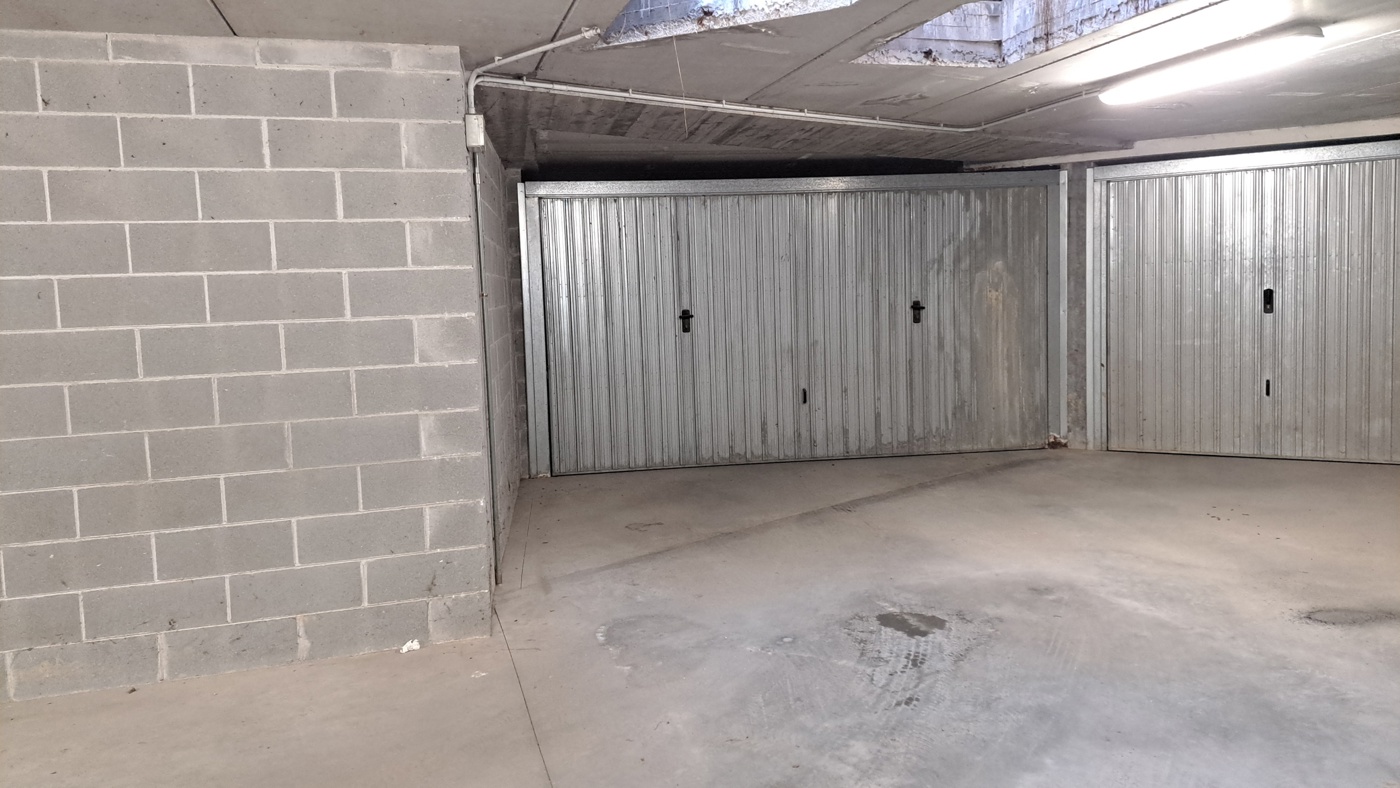Box/Garage 50mq in vendita a Chieri