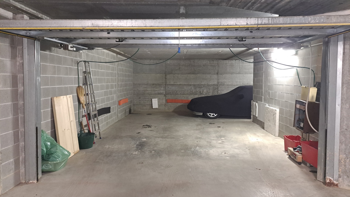 Box/Garage 50mq in vendita a Chieri