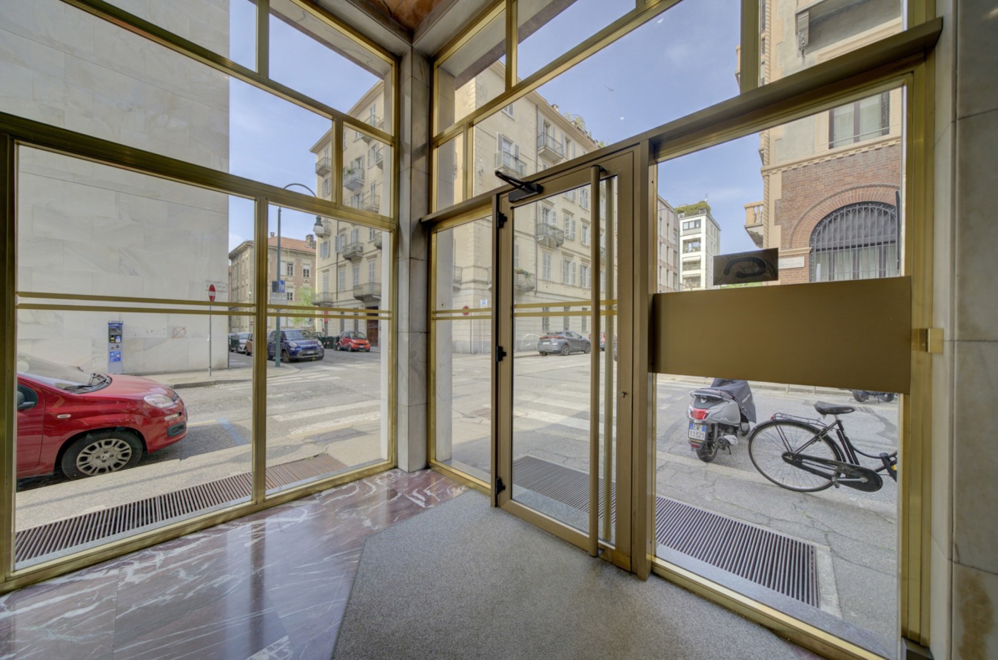 Ufficio ristrutturato a Torino