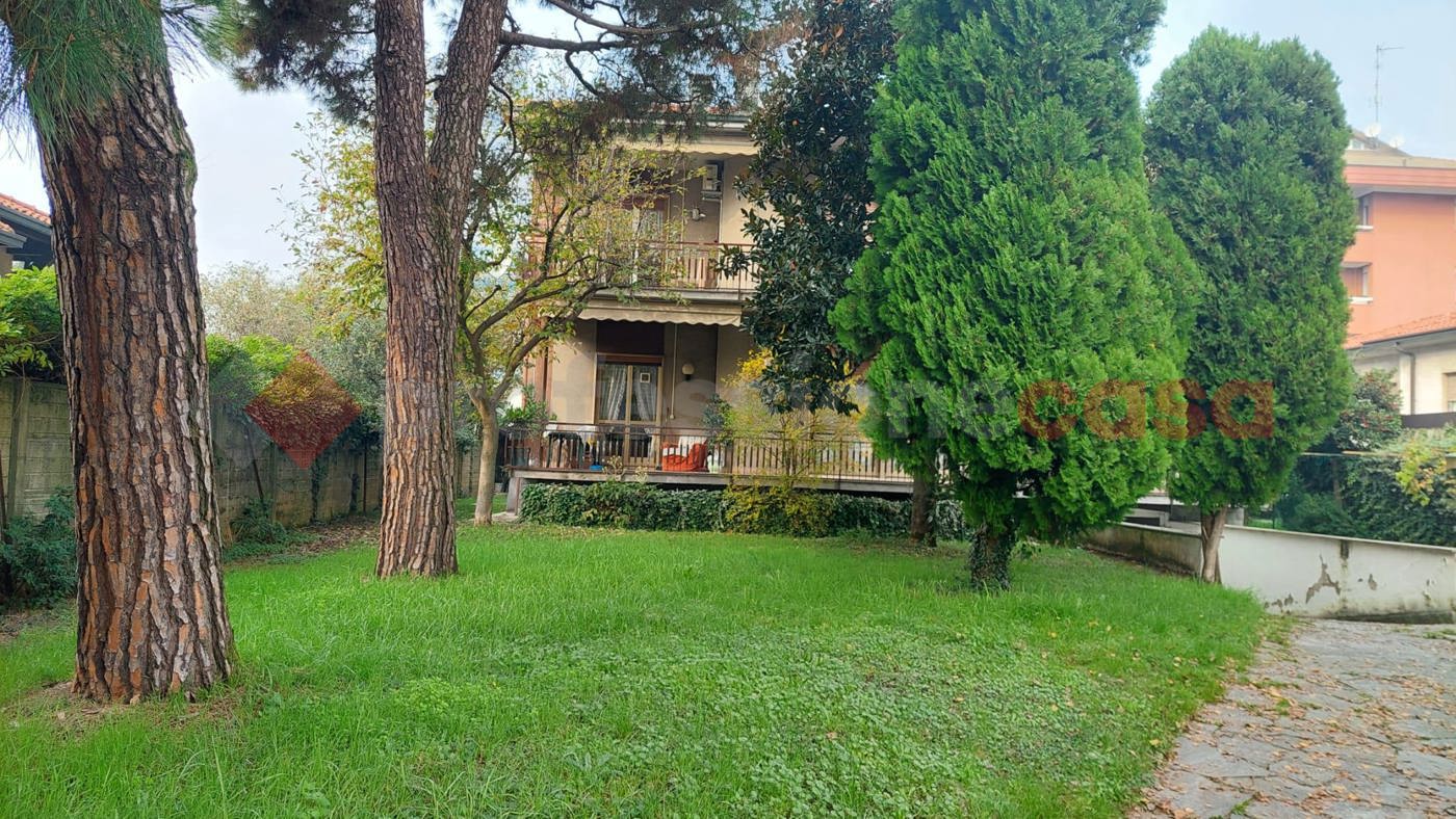 Quadrilocale con giardino a San Vittore Olona