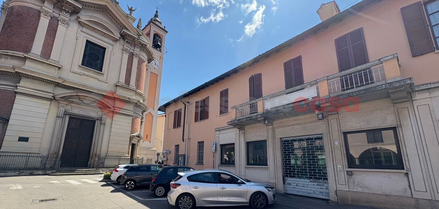 Negozio in affitto a Cerro Maggiore