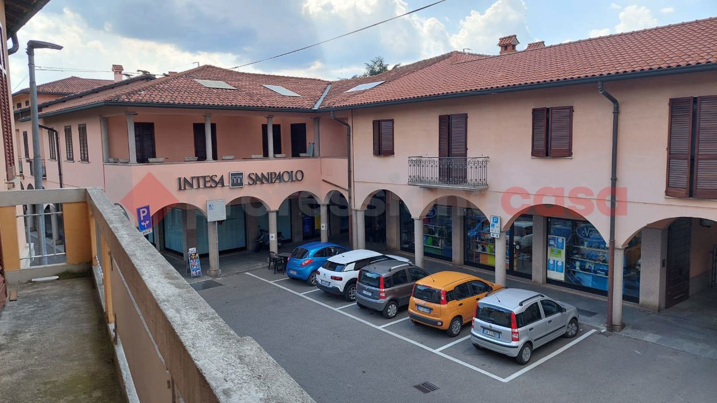 Negozio in affitto a Cerro Maggiore