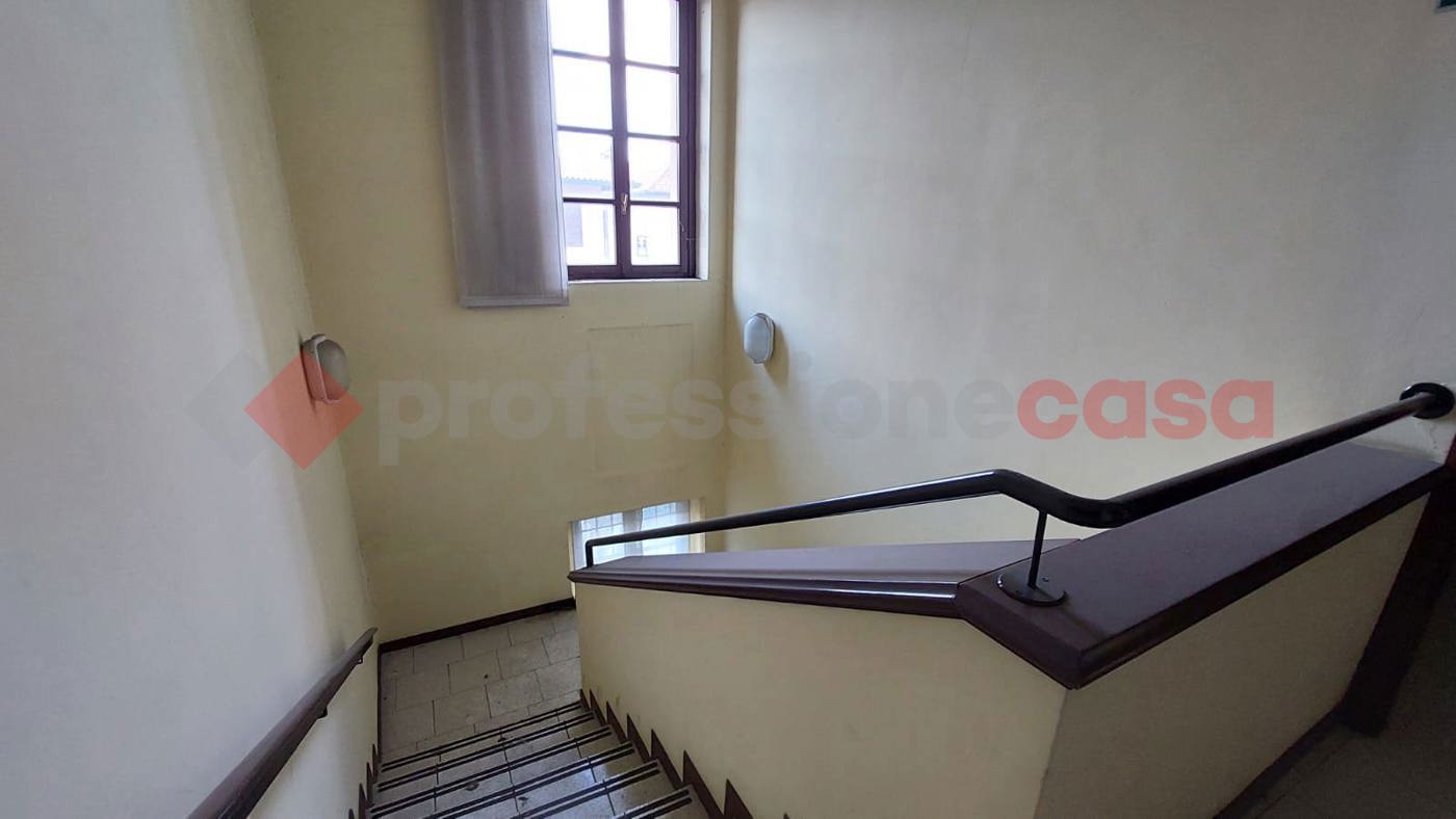 Negozio in affitto a Cerro Maggiore