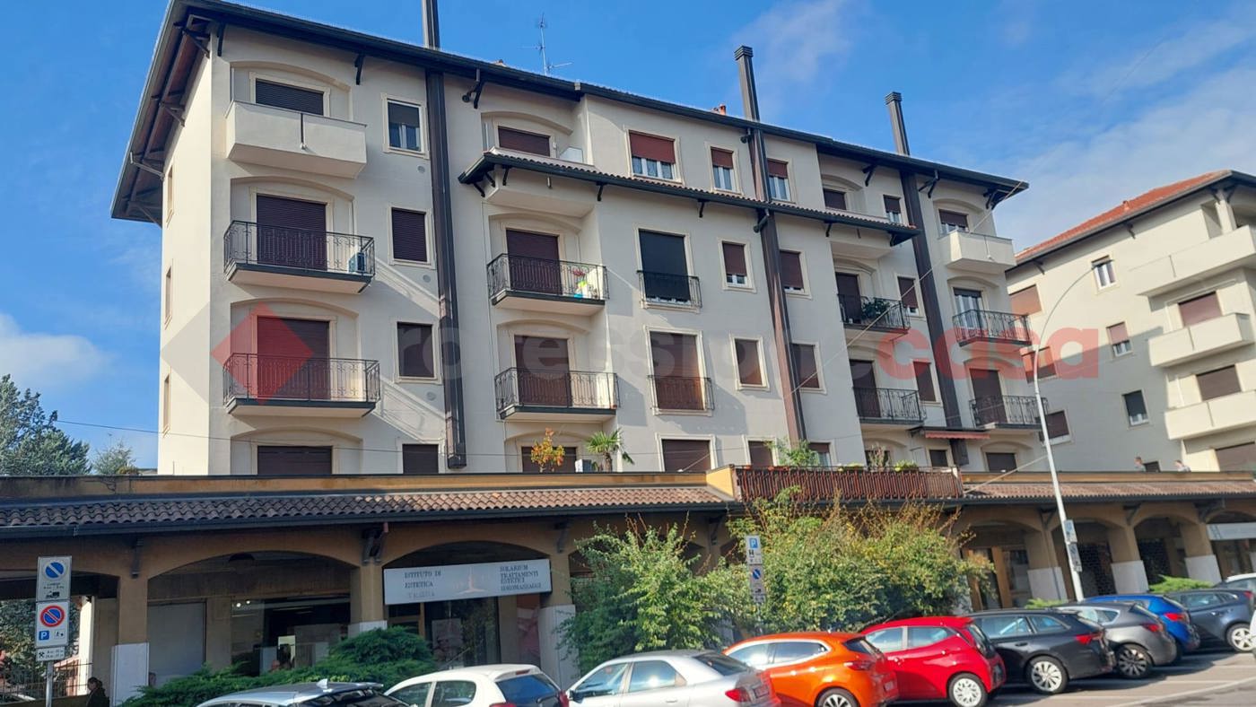 Trilocale con box a Cerro Maggiore