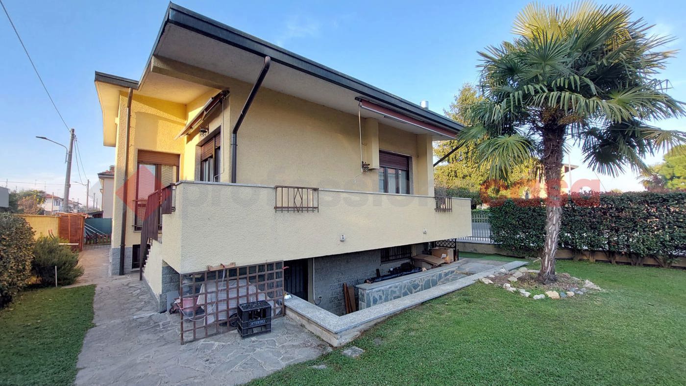 Villa in vendita a Canegrate