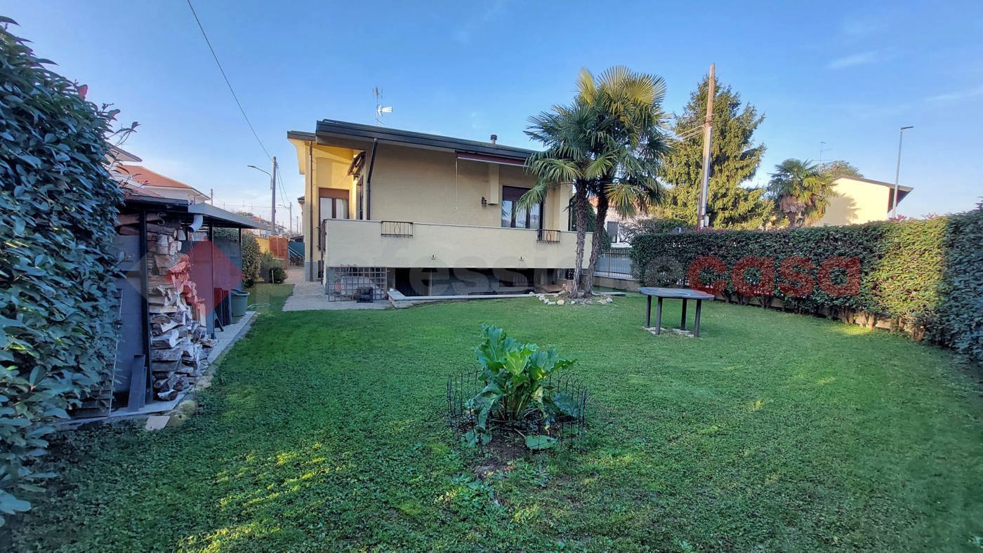Villa in vendita a Canegrate
