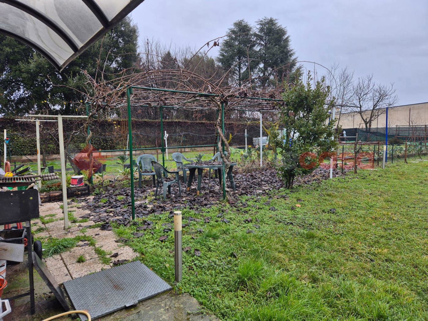Casa indipendente con giardino a Legnano