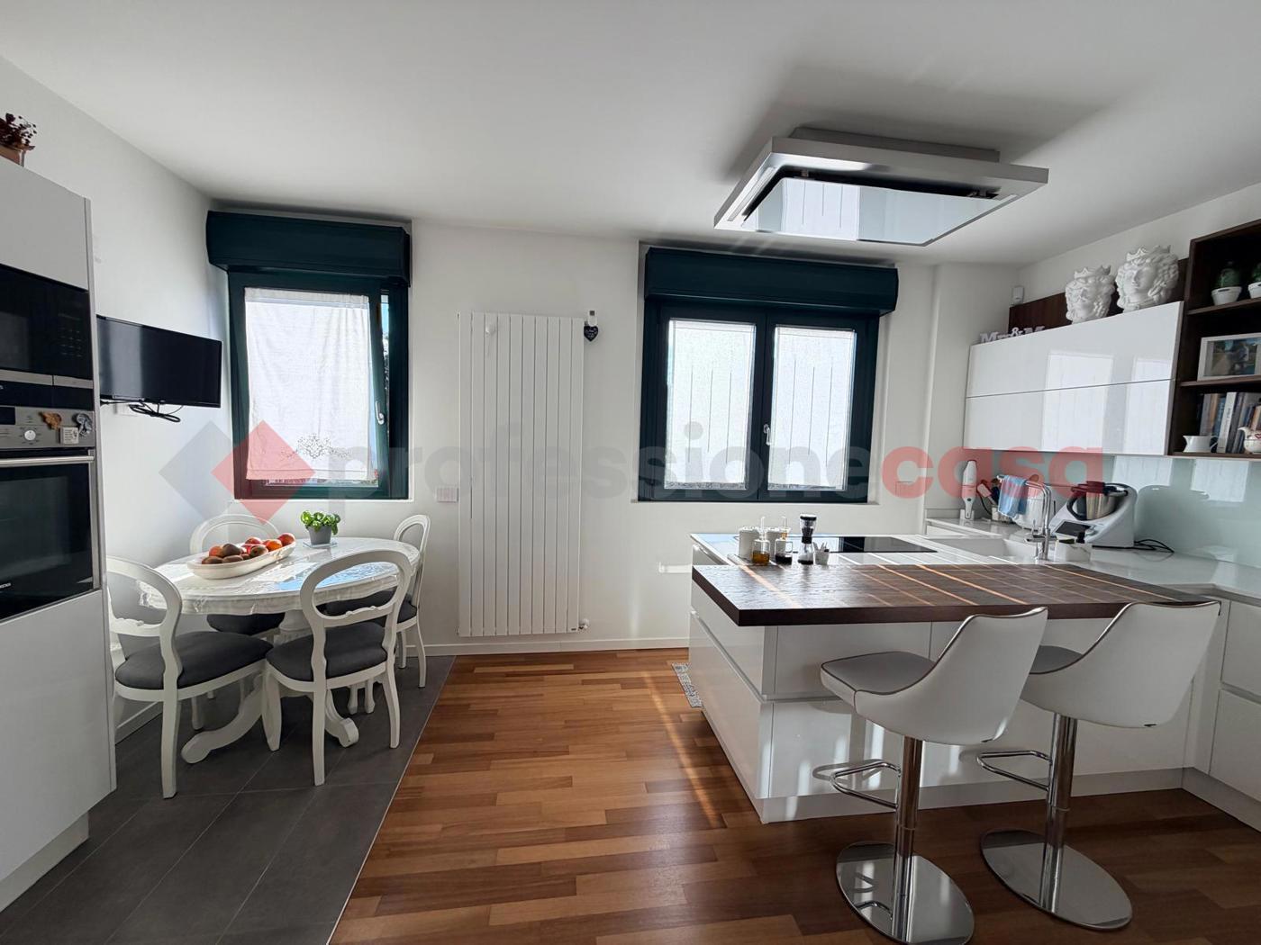 Quadrilocale in vendita a Cerro Maggiore