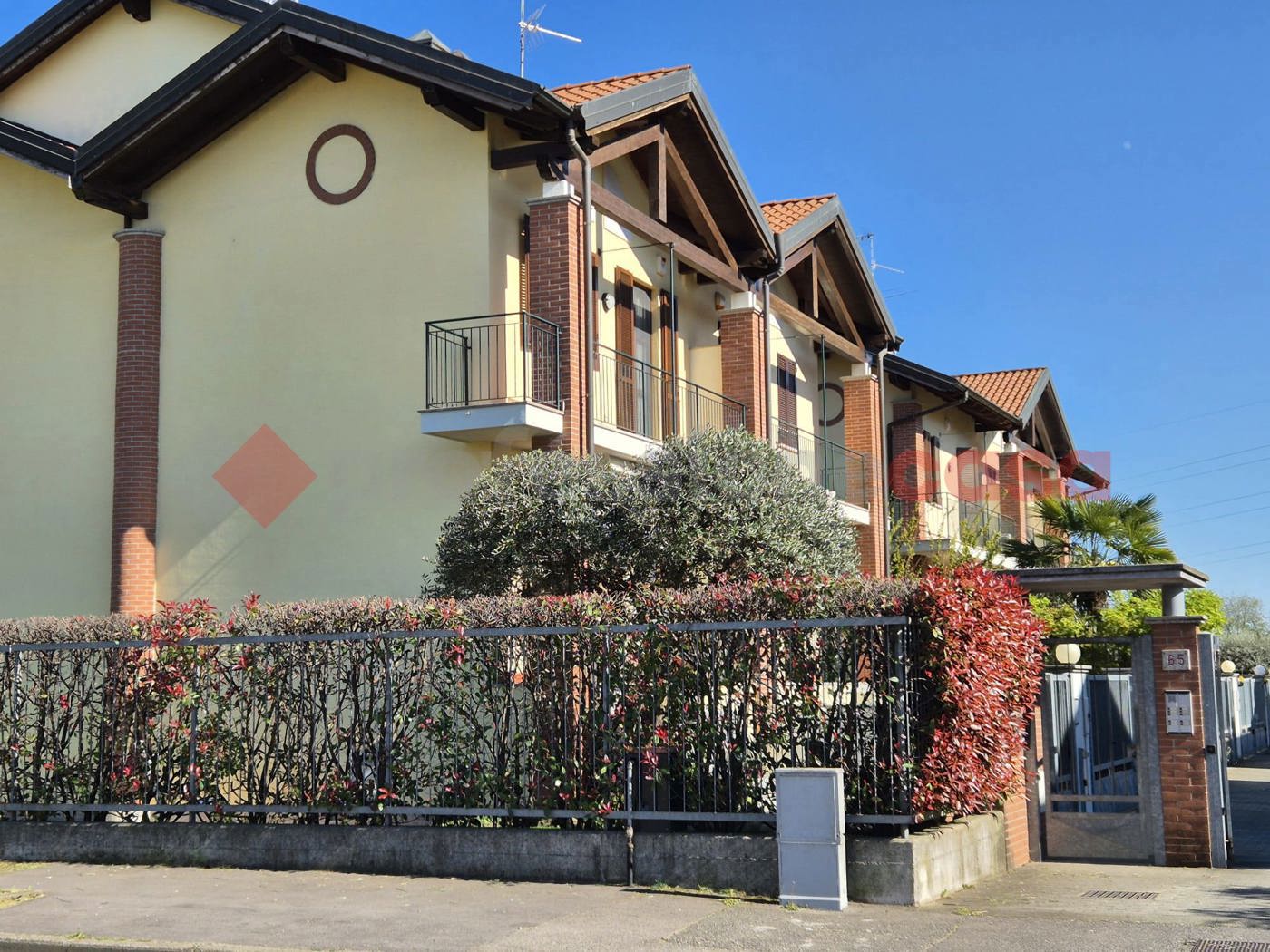 Villa Bifamiliare con giardino a Canegrate