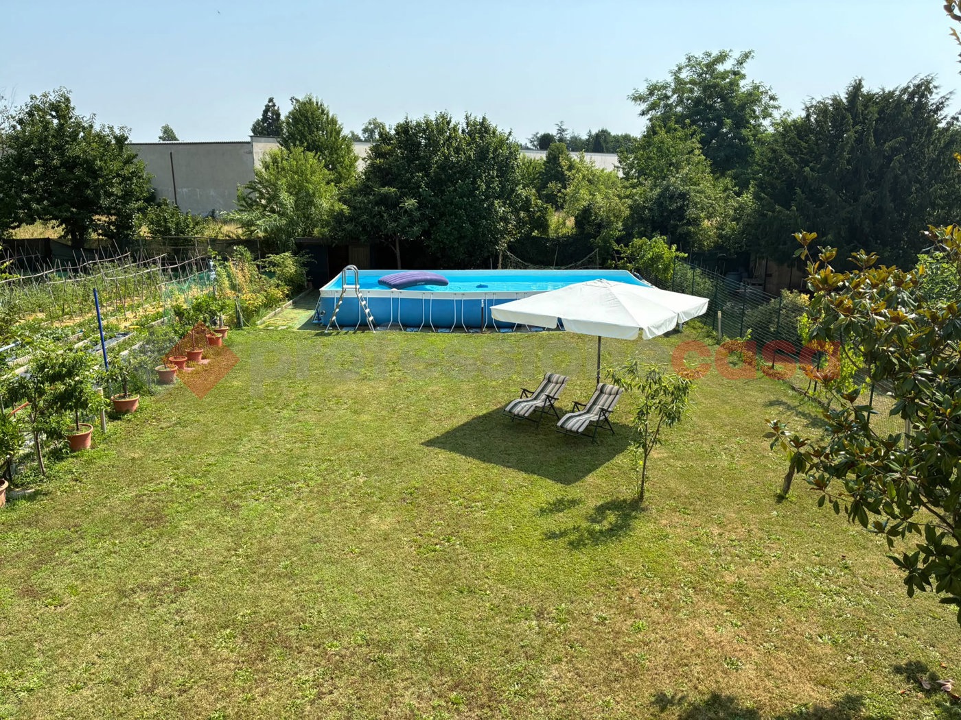 Quadrilocale con giardino a Canegrate