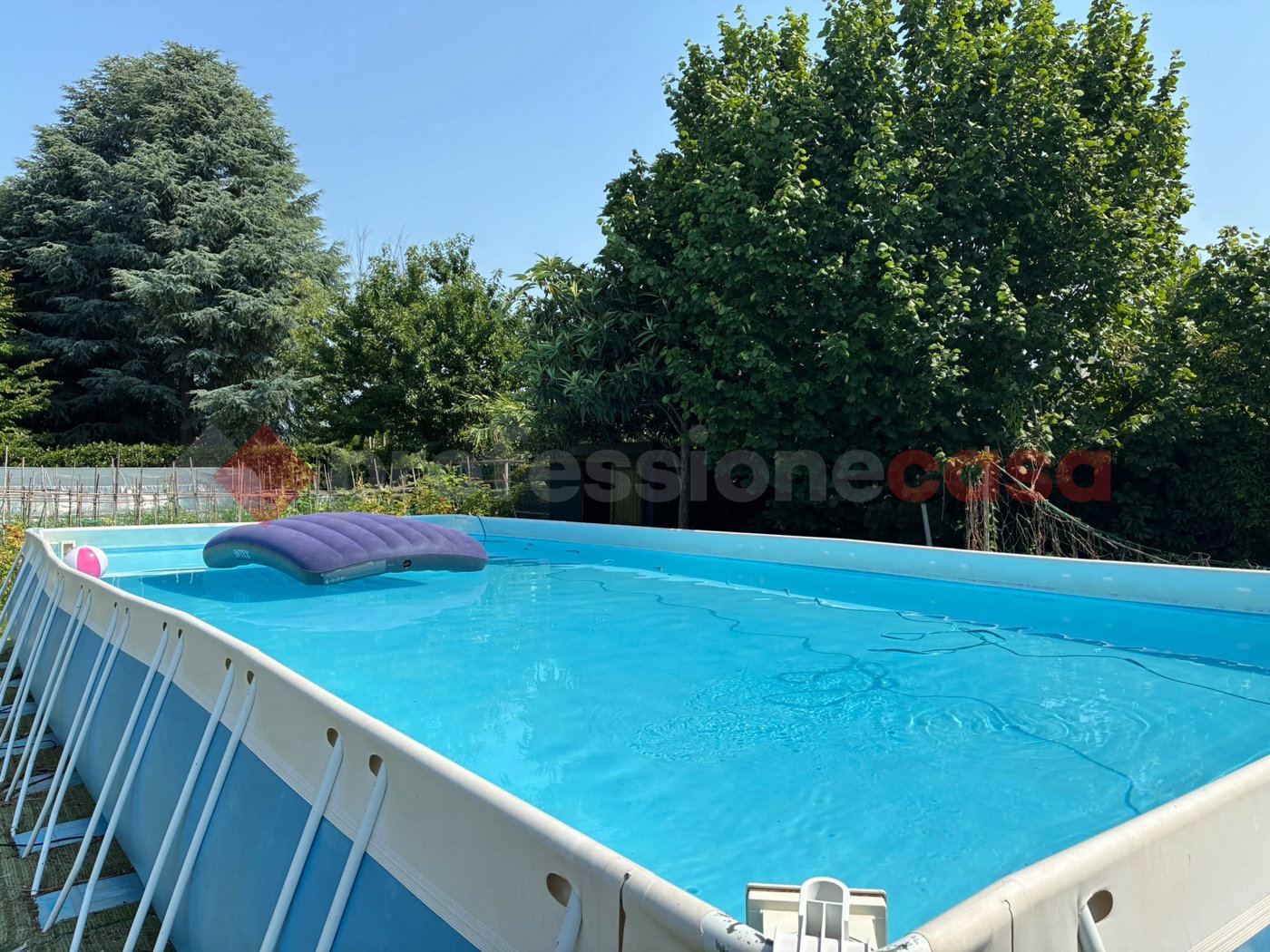 Quadrilocale con giardino a Canegrate
