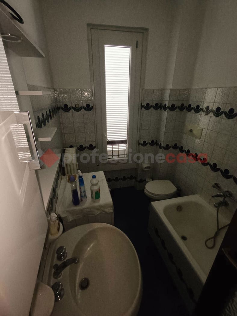Monolocale arredato in affitto a Canegrate