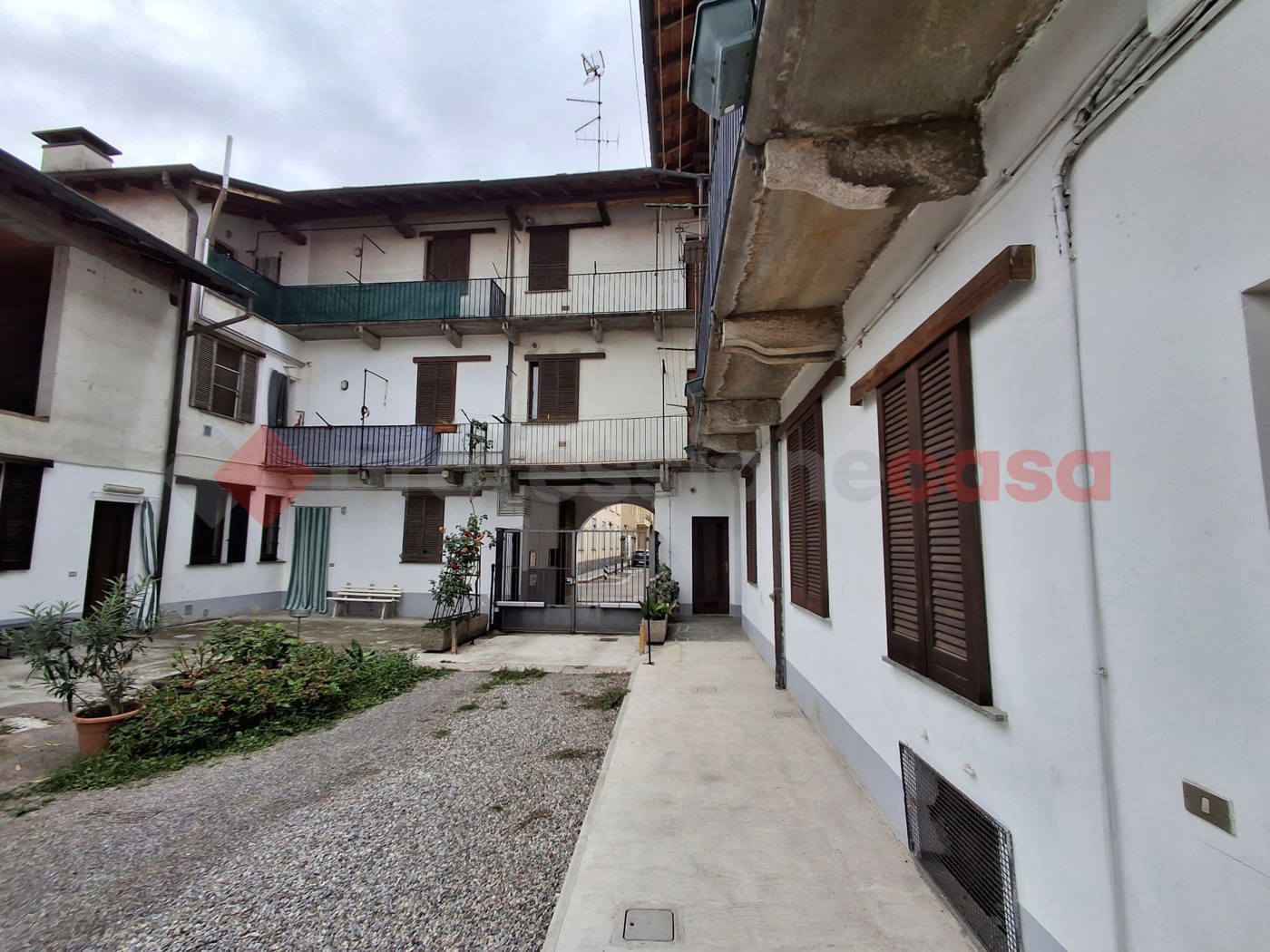 Monolocale arredato in affitto a Cerro Maggiore