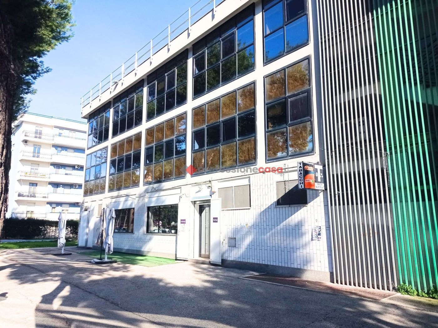 Attivit� commerciale Bar e tabacchi in affitto/gestione a Foggia