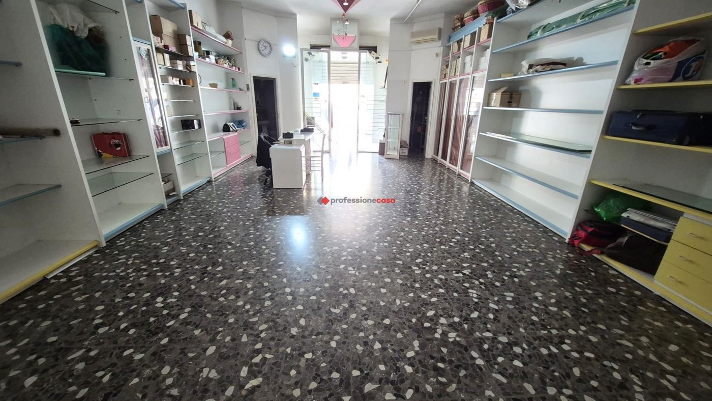 Negozio in vendita a Foggia