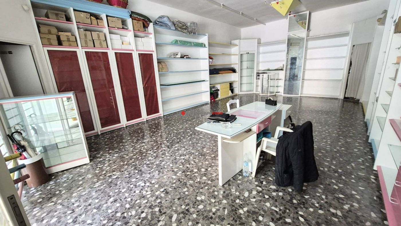 Negozio in vendita a Foggia