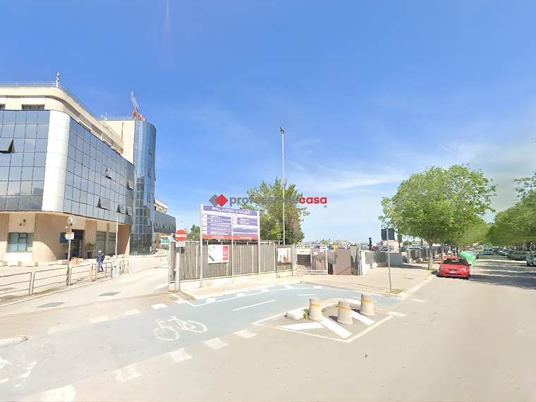 Box/Garage 20mq in vendita a Foggia