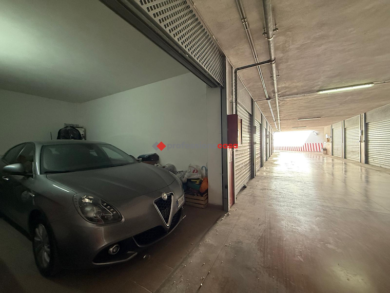 Box/Garage 20mq in vendita a Foggia