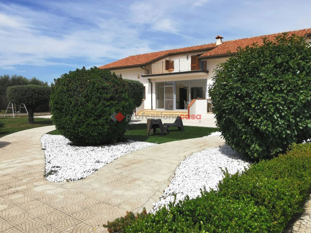 Villa ristrutturata a Foggia