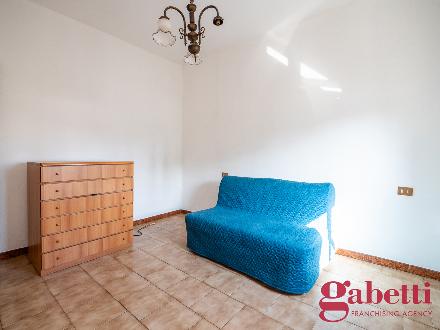 Bilocale da ristrutturare a Peschiera Borromeo