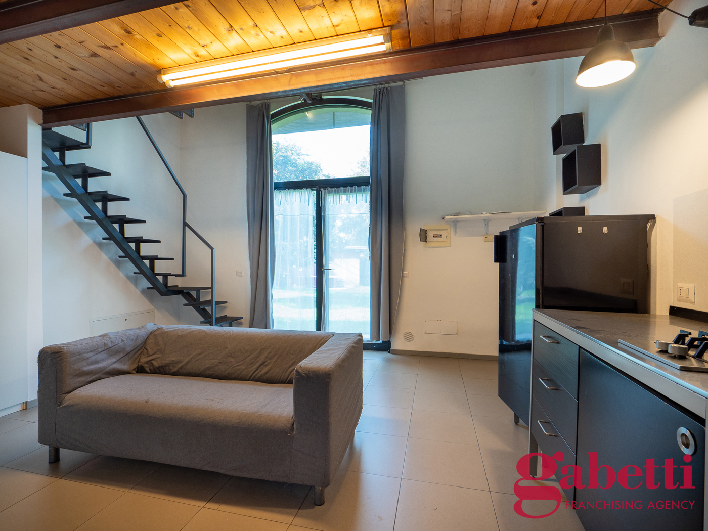 Bilocale arredato in affitto a Milano