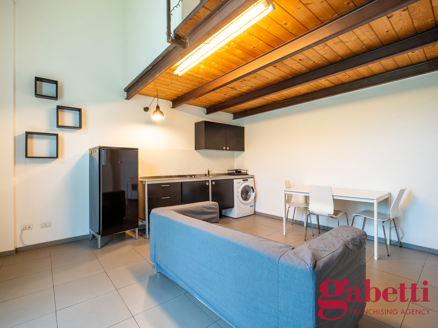 Bilocale arredato in affitto a Milano