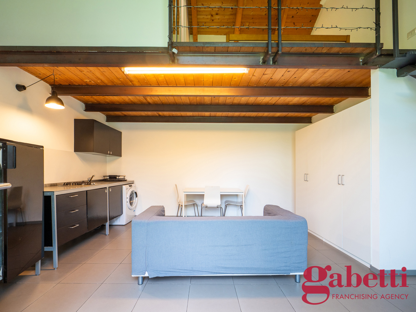 Bilocale arredato in affitto a Milano