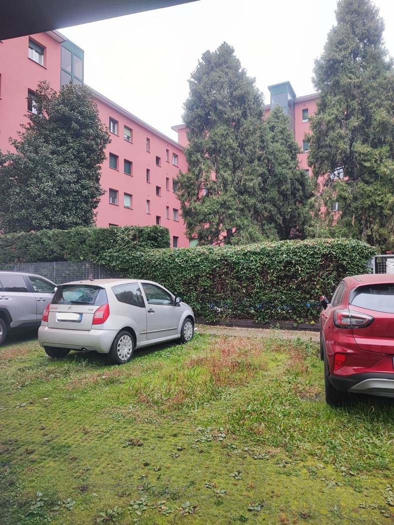 Box/Garage 11mq in vendita a Milano