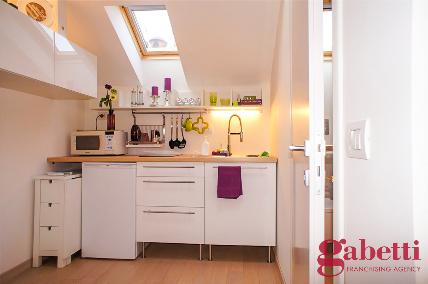 Monolocale arredato in affitto a Milano