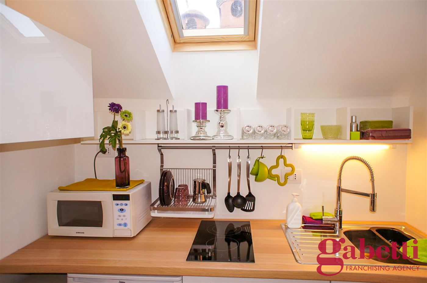 Monolocale arredato in affitto a Milano